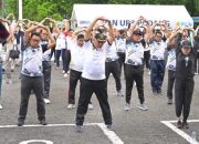 Ikuti Senam Badunsanak, Gubernur Mahyeldi Sebut Kekompakan Pimpinan Instansi Vertikal dan BUMN Sangat Penting bagi Kemajuan Sumbar