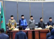 Sidang Paripurna DPRD Kota Padang Mengesahkan Calon Terpilih Fadly Amran-Maigus Nasir 