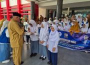 Gubernur Mahyeldi Salurkan MBG untuk Siswa di Kota Padang