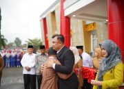 Suasana Haru dan Rinai Tandai Pamit Sutan Riska dan Istri kepada ASN Dharmasraya