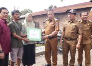 Pemko Payakumbuh Serahkan Bantuan Bagi Korban di Kelurahan K3TR
