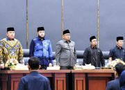 Rapat Paripurna DPRD Kota Padang Tentang Pengumuman Penetapan Wali Kota-Wakil Wali Kota Terpilih 2025-2030
