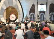 Usai Tarawih di Masjid Raya, Gubernur Mahyeldi Ungkap Manfaat Retret Bagi Kepala Daerah