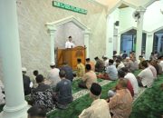 Tarawih di Masjid Al Muhajirin Tabing, Gubernur Mahyeldi Ingatkan Ramadhan sebagai Sarana Menjadi Insan Bertaqwa