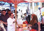 Kunjungi Pasar Pabukoan, Bupati Eka Putra Ajak Umat Muslim Khusuk Jalankan Ibadah