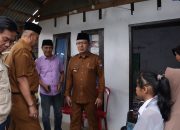 Peduli Warga yang Sakit, Wali Kota Payakumbuh Zulmaeta Bantu Tiga Warga Lamposi 