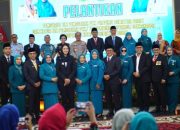 Gubernur Sumbar Lantik 17 Ketua TP PKK se-Sumatera Barat, Termasuk Yosta Defina