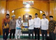 Ketua DPRD Serahkan Bantuan Rp50 Juta untuk Masjid Assa’adah, Ingatkan Masyarakat Soal Pemilahan Sampah