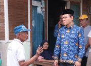 Wali Kota Zulmaeta Serahkan Bantuan Korban Kebakaran di Lamposi Tigo Nagori