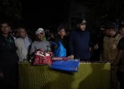 Tengah Malam, Wako Fadly Amran Kunjungi Korban Kebakaran dan Kunjungu Pencarian Orang Hilang 