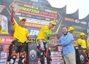 Wali Kota Padang Fadly Amran Tutup Kejuaraan Road Race Sumatera Cup Prix 2025