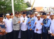 Lepas Jemaah Calon Haji, Wawako Elzadaswarman Ingatkan Fokus Beribadah 
