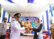 Serah Terima Camat Rambatan; M. Iqbal Latif Datang, Roza Melfita Pergi