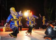 SMPN 8 Padang Tampilkan Seni Tradisi Minangkabau di Pantai Padang, Usung Tema Kearifan Lokal