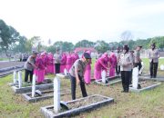 Jelang HUT Bhayangkara ke-79, Kapolres Payakumbuh Pimpin Ziarah  di TMP Kusuma Bangsa 