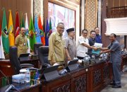 DPRD Sumbar Sampaikan Pandangan Umum Fraksi-fraksi Terhadap Ranperda Pertanggungjawaban APBD Tahun 2024