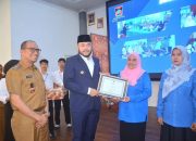 Wako Fadly Amran Tutup Bimbingan Teknis Bagi TKSK dan PSM se-Kota Padang