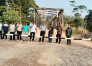 Pemkab Dharmasraya Mulai Pasang Portal di Simpang BRM, Masyarakat dan Forkopimda Dukung Penertiban ODOL