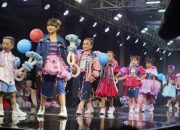 Menggemaskan! Anak-Anak Ikut Jadi Model di Padang Fashion Summit 2025