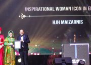 Hj Maizarnis Raih Inspirational Woman Icon in Education WITA 2025 di Selangor Malaysia 