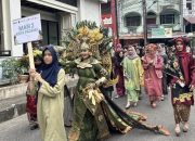 MAN 2 Padang Ikut Meriahkan Karnaval Kota Tua HUT ke-356 Kota Padang