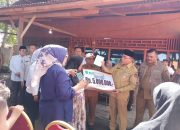 Ringankan Beban Korban Kebakaran, Wawako Maigus Datang Antarkan Bantuan