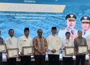 Padang Terima Penghargaan Pembebasan Retribusi PBG Terbanyak se-Sumbar
