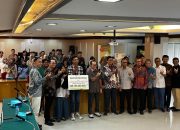 AGC Serahkan Beasiswa Rp150 Juta untuk 75 Mahasiswa Unand