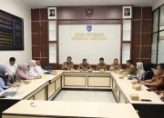 Wawako Elzadaswarman Pimpin Rapat Koordinasi Penanganan Pasca Kebakaran Pasar Payakumbuh