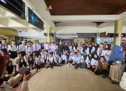 Ketua Apkasindo Lepas Penerima Beasiswa SDM Sawit ke Yogyakarta, Kadisbun Sumbar Apresiasi