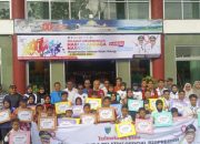 Wabup Risnaldi Serahkan Bonus untuk Atlet Berprestasi di Haornas ke-42