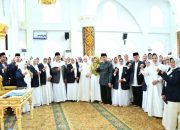 Pengurus Majelis Taklim Yasin Kota Padang Periode 2025-2030 Dikukuhkan di Masjid Al Hakim