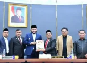 DPRD Kota Padang Rapat Paripurna Dengarkan Pandangan Umum Fraksi Terhadap R-APBD Tahun 2026