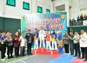 Fadly Amran Tutup Kejuaraan Karate Open Piala Wali Kota Padang 2025