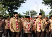 Peduli Kepramukaan, Wako Padang Fadly Amran Disematkan Lencana Darmabakti