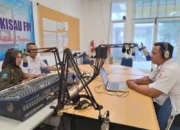 Bawaslu Pesisir Selatan Gandeng Radio Langkisau, Edukasi Kepemiluan Lewat Program “Bawaslu Mengudara”