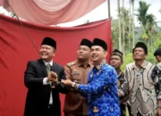 Bupati Welly Suhery Hadiri Peresmian Tagak Kudo-Kudo Masjid Al-Ikhlas Jorong Siparayo Malampah