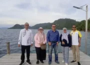 Pj Sekda Evafauza Yuliasman Tinjau Pulau Pamutusan: Mandeh Punya Potensi Sport Tourism Kelas Dunia