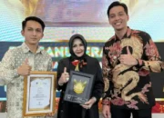 Defrita Nelly Terima Paritrana Award Terbaik I untuk Tahiti Coal Sawahlunto