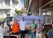 PT Pegadaian Area Padang Serahkan Bantuan Korban Bencana Hidrometeorologi