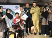 Pemko Padang dan Gapopin Sumbar Bantu Seragam, Tas dan Alat Tulis untuk Siswa Terdampak Banjir