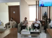 Pimpin Rapat di BIM, Dony Oskaria Tekankan BUMN Maksimal Bantu Rakyat Korban Bencana