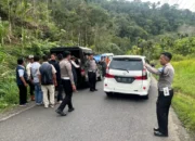 Polri Peduli, Sat Lantas Polres Payakumbuh Kawal Bantuan Kemanusiaan untuk Korban Musibah di Palembayan Agam