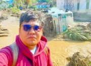 Meski Jadi Korban, Jurnalis di Padang Tetap Liput Banjir untuk Publik