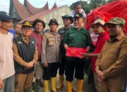 Gubernur Sumbar Tinjau Korban Bencana di Junjung Sirih, Serahkan Bantuan Senilai Rp68 Juta