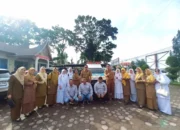 Keluarga Besar RSUD Tuanku Imam Bonjol Bantu Korban Banjir Bandang di Palembayan Agam