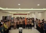 Bupati Hendrajoni Lepas Kafilah Pessel Menuju MTQ ke-XLI Tingkat Sumbar di Bukittinggi