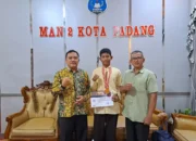 Farhan, Siswa MAN 2 Padang Sabet Perunggu di Kejurnas Kickboxing 2025