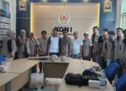 Ketua KONI Payakumbuh Lepas Atlet Pentaque ke Kejurda Sumbar