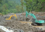 35 Alat Berat dan 940 Geobag Dikerahkan, Pemprov Sumbar Percepat Penanganan Dampak Bencana Hidrometeorologi